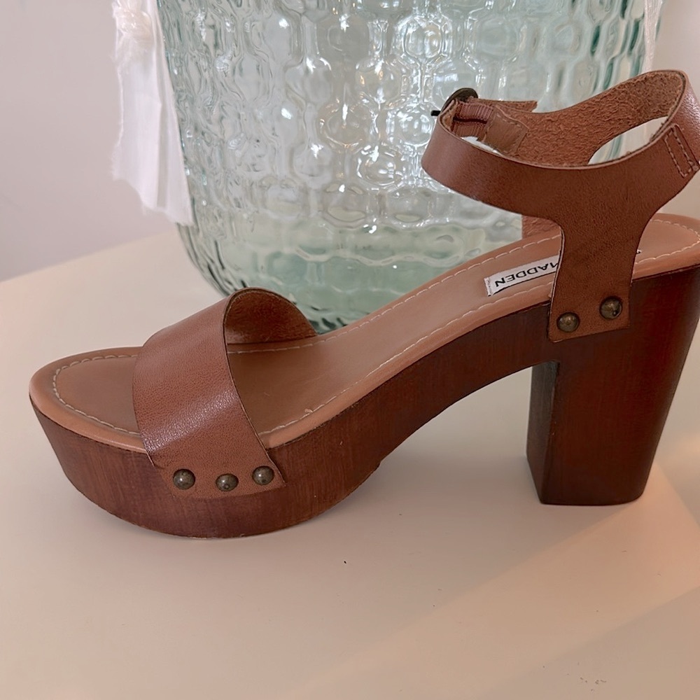 Steve Madden Brown Platform Sandals with Chunky Heel - Picture 2 of 5